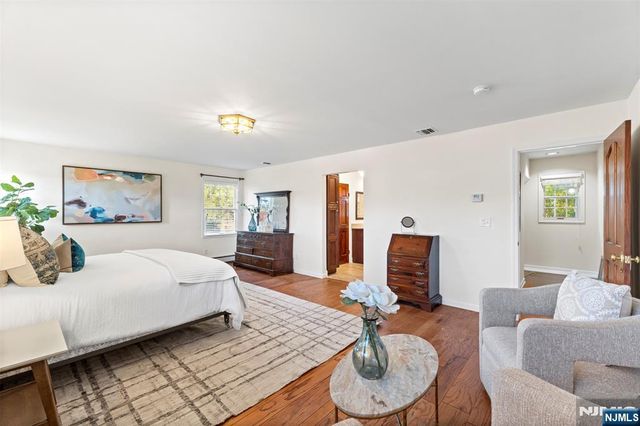 60 Richard Avenue, West Caldwell, NJ 07006