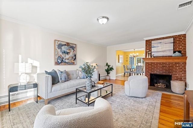 60 Richard Avenue, West Caldwell, NJ 07006
