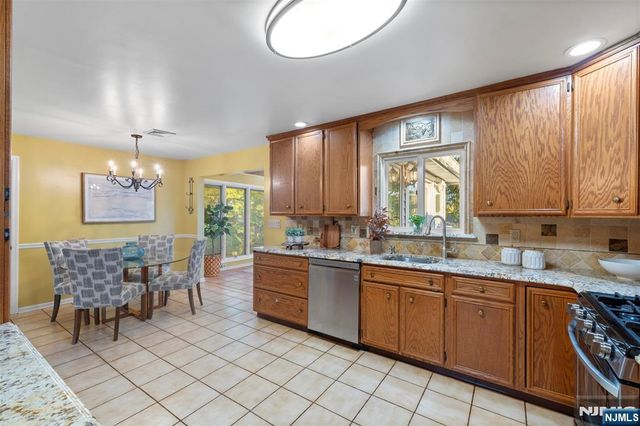 60 Richard Avenue, West Caldwell, NJ 07006