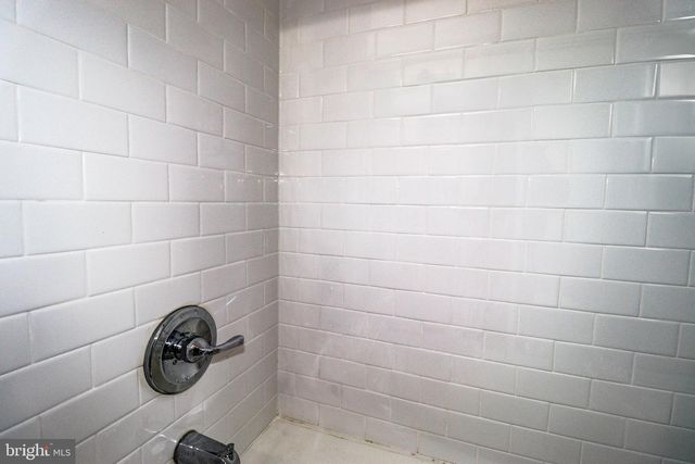 11 JERICHO DR, Hamilton, NJ 08690