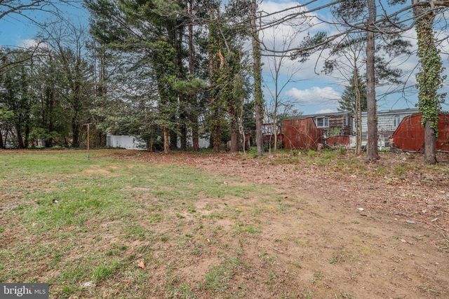 11 JERICHO DR, Hamilton, NJ 08690