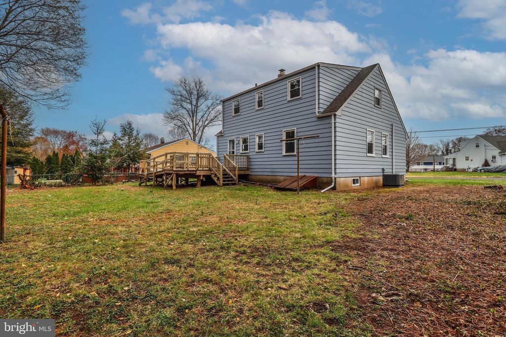 11 JERICHO DR, Hamilton, NJ 08690