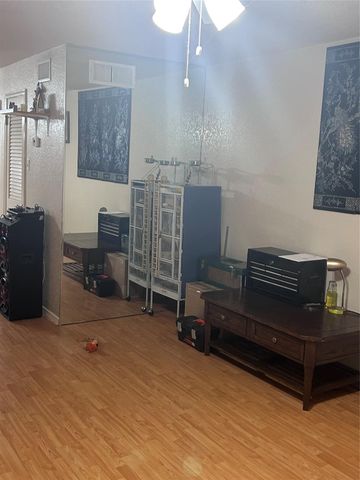 9700 Leawood Boulevard 308, Houston, TX 77099