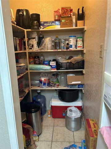 9700 Leawood Boulevard 308, Houston, TX 77099