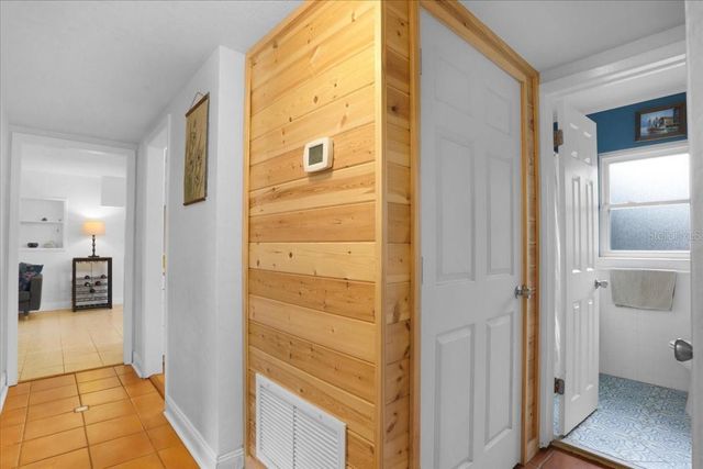 1032 NE 19TH PLACE, Gainesville, FL 32609