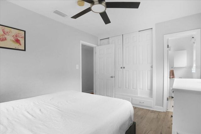 1032 NE 19TH PLACE, Gainesville, FL 32609