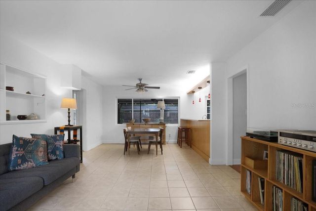 1032 NE 19TH PLACE, Gainesville, FL 32609