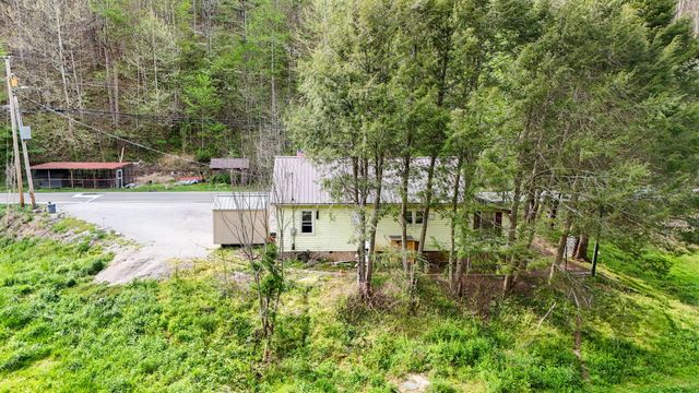 11328 KY-11, Woollum, KY 40906