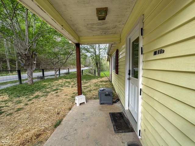11328 KY-11, Woollum, KY 40906