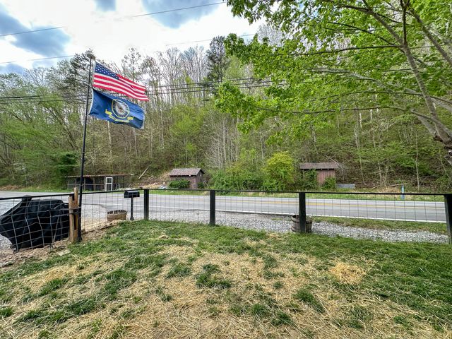 11328 KY-11, Woollum, KY 40906