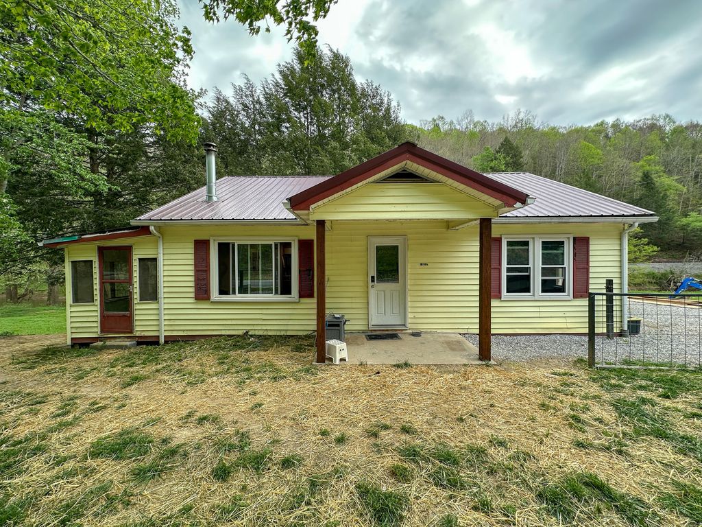 11328 KY-11, Woollum, KY 40906