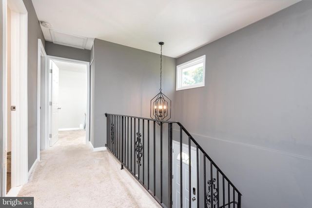 8601 CROMWELL DR, Springfield, VA 22151