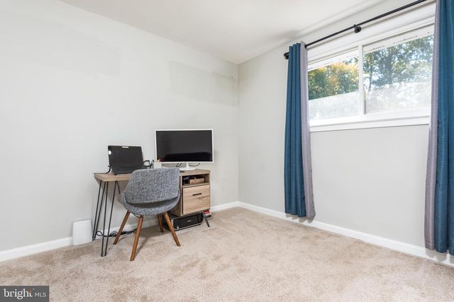 8601 CROMWELL DR, Springfield, VA 22151