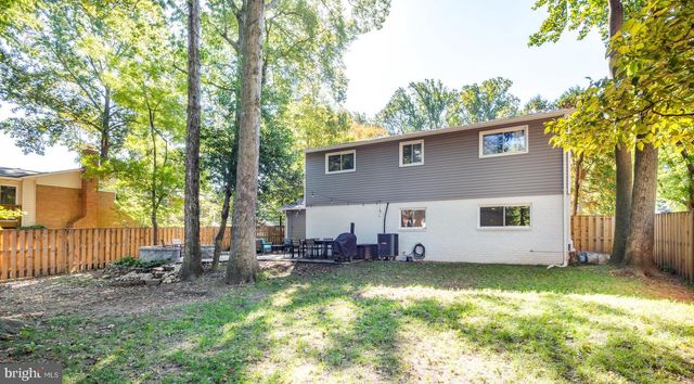 8601 CROMWELL DR, Springfield, VA 22151