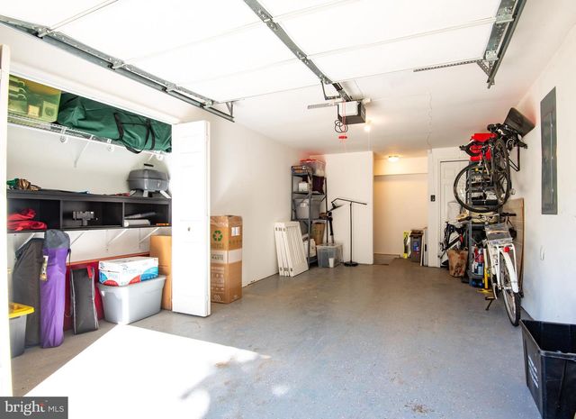 8601 CROMWELL DR, Springfield, VA 22151