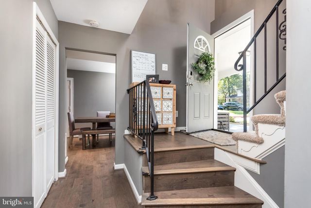 8601 CROMWELL DR, Springfield, VA 22151