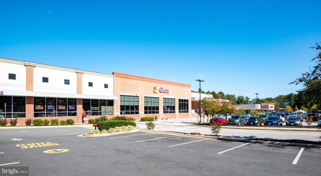 8601 CROMWELL DR, Springfield, VA 22151