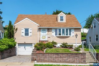 123 6th Street, Wood Ridge, NJ 07075