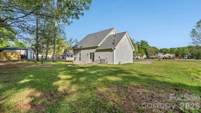 501 Funderburk Road, Wingate, NC 28174