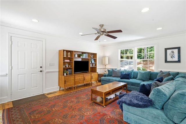 765 Lake Top Way, Roswell, GA 30076