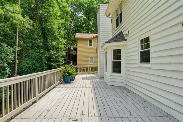 765 Lake Top Way, Roswell, GA 30076