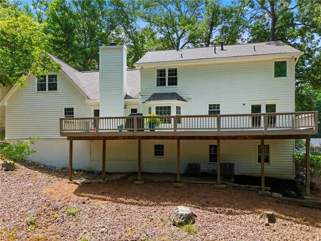 765 Lake Top Way, Roswell, GA 30076