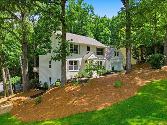 765 Lake Top Way, Roswell, GA 30076