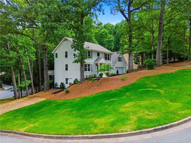 765 Lake Top Way, Roswell, GA 30076