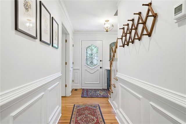 765 Lake Top Way, Roswell, GA 30076