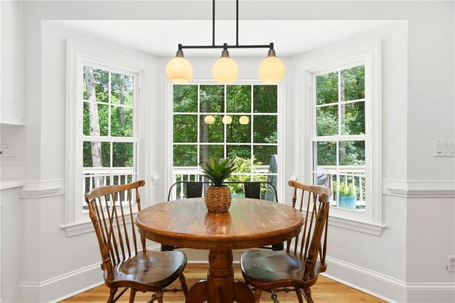 765 Lake Top Way, Roswell, GA 30076