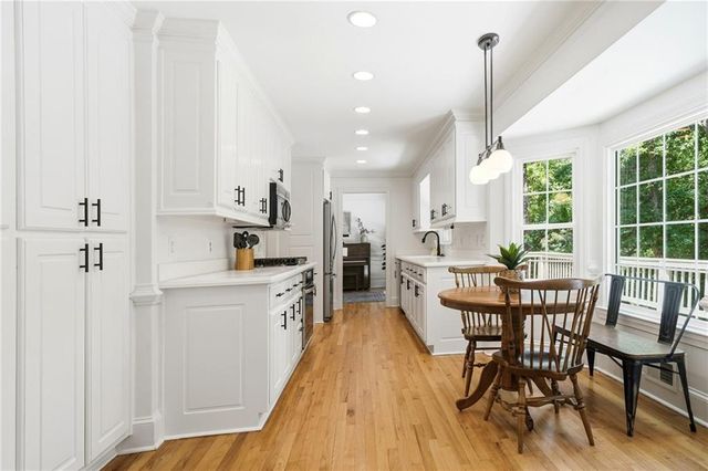 765 Lake Top Way, Roswell, GA 30076