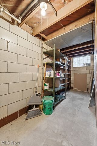 959 9th Street NE, Massillon, OH 44646