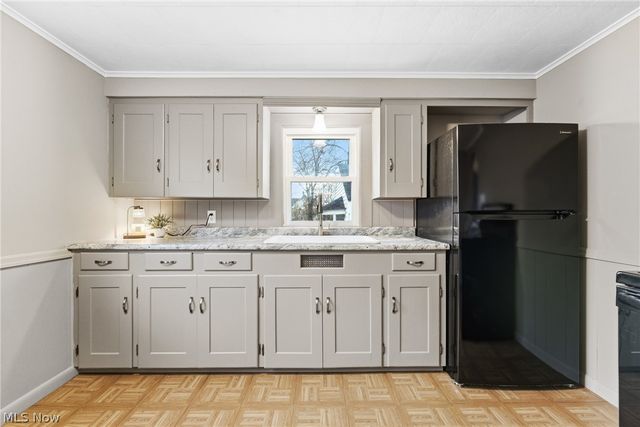 959 9th Street NE, Massillon, OH 44646