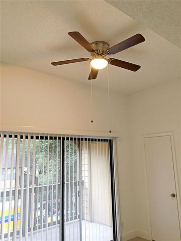 375 LAKE ONTARIO COURT 301, Altamonte Springs, FL 32701