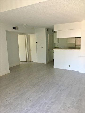 375 LAKE ONTARIO COURT 301, Altamonte Springs, FL 32701