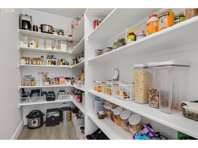 14065 Se NIGHTINGALE Ave, Happy Valley, OR 97015