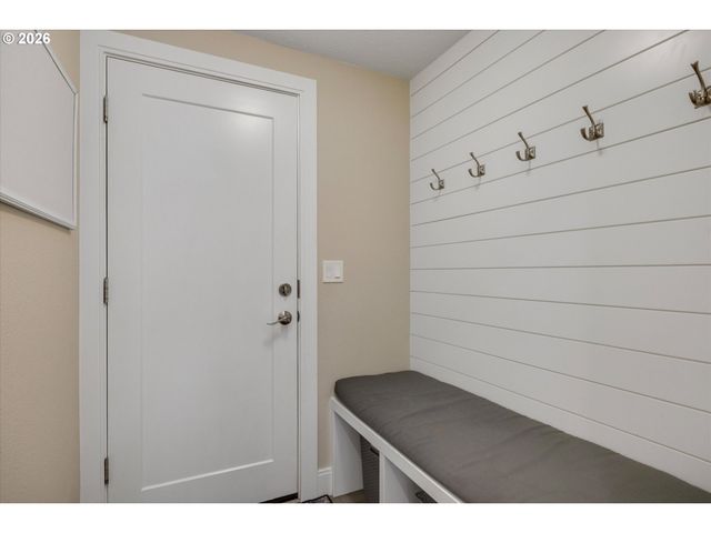 14065 Se NIGHTINGALE Ave, Happy Valley, OR 97015