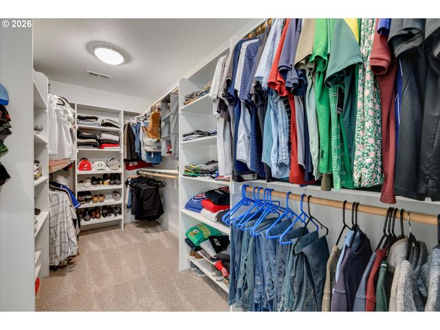 14065 Se NIGHTINGALE Ave, Happy Valley, OR 97015