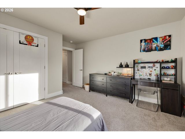 14065 Se NIGHTINGALE Ave, Happy Valley, OR 97015