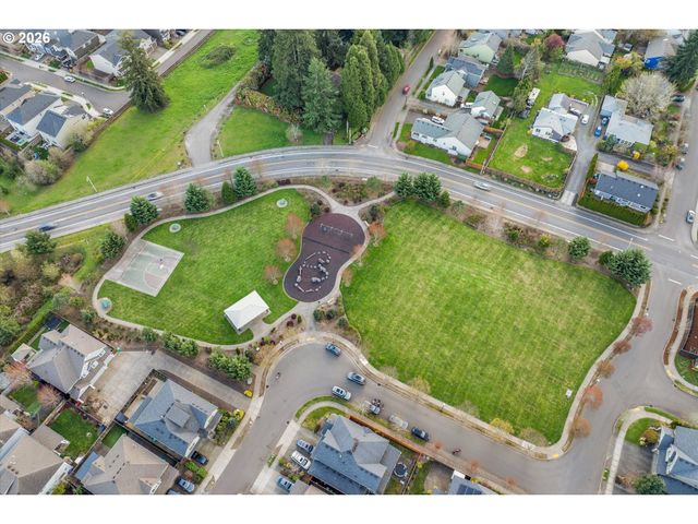 14065 Se NIGHTINGALE Ave, Happy Valley, OR 97015