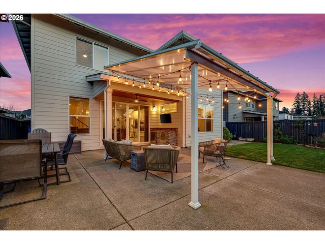 14065 Se NIGHTINGALE Ave, Happy Valley, OR 97015