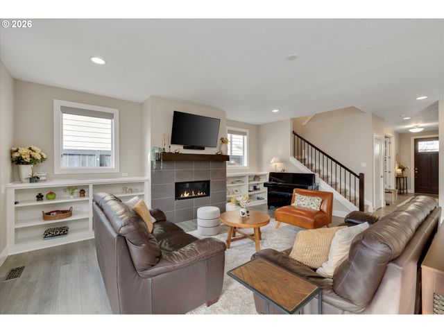 14065 Se NIGHTINGALE Ave, Happy Valley, OR 97015