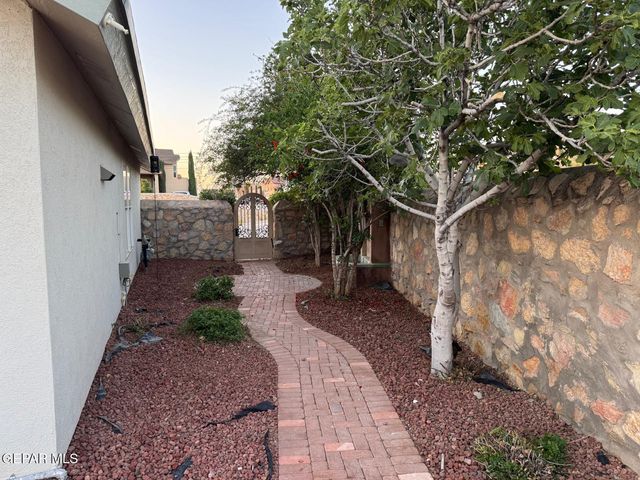 398 BENTRIDGE Drive, El Paso, TX 79932