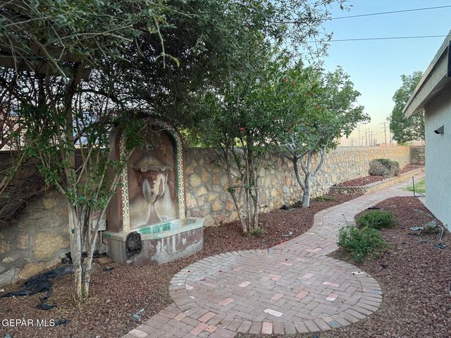 398 BENTRIDGE Drive, El Paso, TX 79932