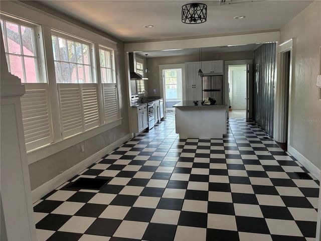 611 S WILLOW AVENUE, Tampa, FL 33606