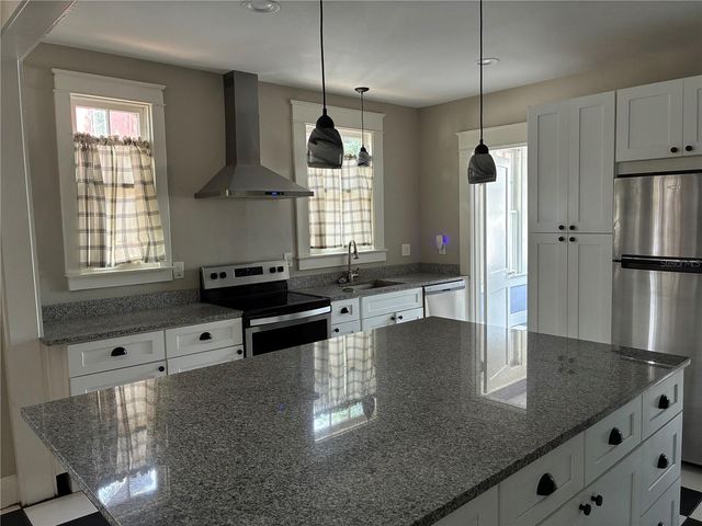 611 S WILLOW AVENUE, Tampa, FL 33606
