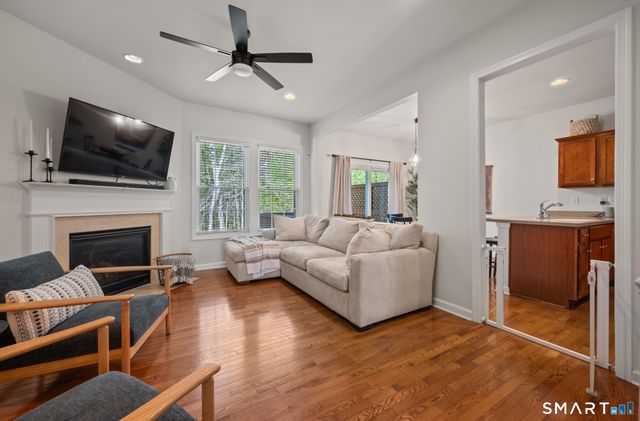 323 Sterling Drive 323, Newington, CT 06111