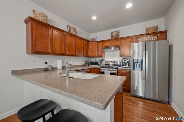 323 Sterling Drive 323, Newington, CT 06111