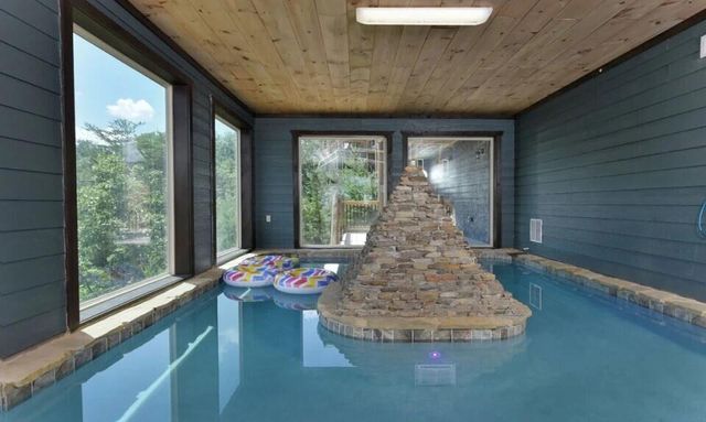 1481 Sleepy Valley Lane, Sevierville, TN 37876