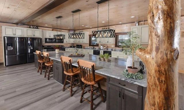 1481 Sleepy Valley Lane, Sevierville, TN 37876